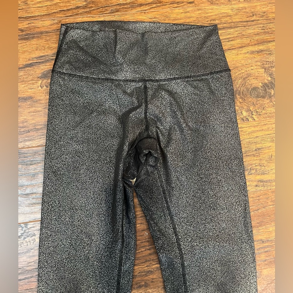 Lululemon wunder under high waisted leggings silver shimmer pants black 8 large